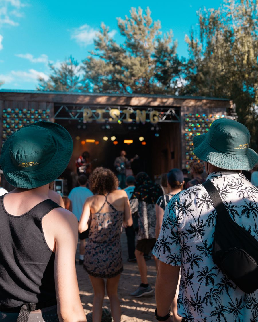 Merch out in the crowd (4 Pines)